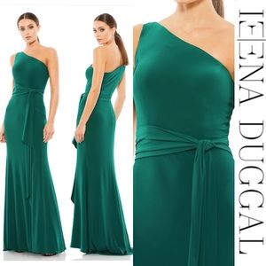 Ieena x Mac Duggal - Emerald Jersey One Shoulder Belted Trumpet Gown - Size 8